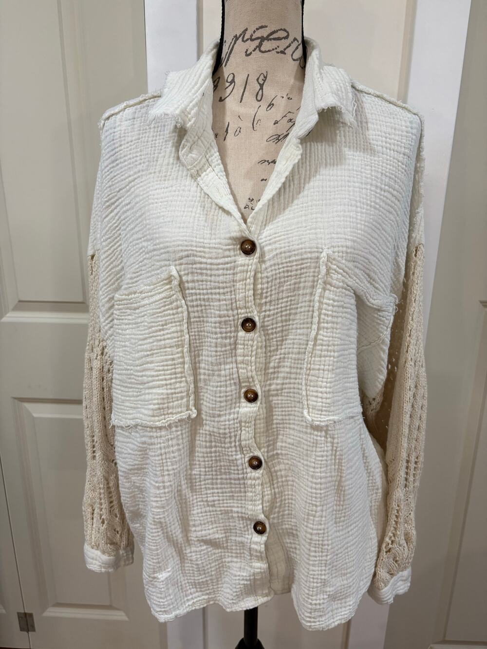 Freckled Poppy X Pol 100% Cotton Button Up Crocheted Sleeve Top Size Medium